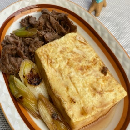 グルヤマさん、フライパンで肉豆腐を作りました♪こんなに美味しい肉豆腐が、簡単にできてしまうなんて、とても感動です。素敵なレシピありがとうございます❣️